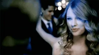 🩰 7398554a Taylor Swift 가수, 여자, 인물사진, 드레스, 유명인, 공연자, 음악가 telegram sticker