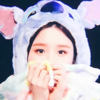 🤭 c13829d0 whatsapp sticker