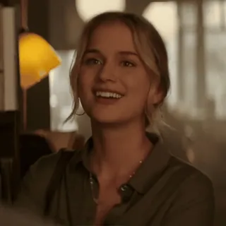 ☺️ 4abb99d9 mulher, sorrindo, retrato, pessoa, loira, feliz telegram sticker