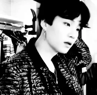 🛸 56084fca Suga K-pop, BTS, Min Yoongi, cantor, música, idol whatsapp sticker