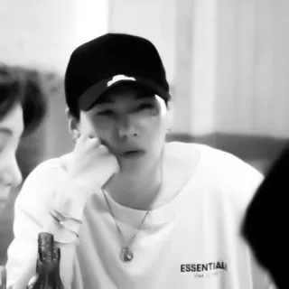 🛸 fd072dd0 ESSENTIAL pessoa, retrato, casual, chapéu, essencial whatsapp sticker