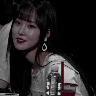 🦴 2575b9f3 女性, アジア人, ポートレート, 人物, 女の子, 顔, 韓国人 telegram sticker