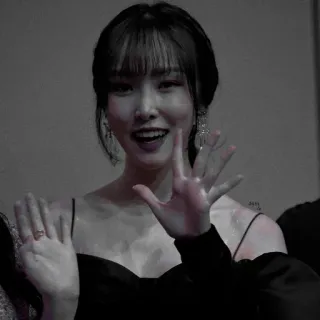 🦴 45355bc1 女性, 人, 笑顔, 手を振る, 韓国 telegram sticker