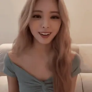 🪴 f4d811b9 женщина, портрет, красота, человек, женский telegram sticker