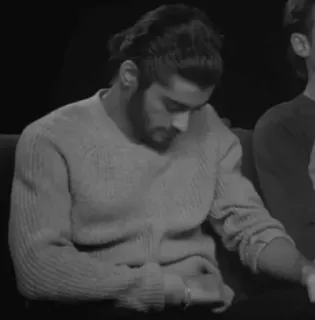 🖇 c9d3bd25 man, portrait, sweater, celebrity telegram sticker