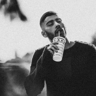 🖇 cc1c3432 Zayn Malik singer, celebrity, black and white, man, portrait telegram sticker