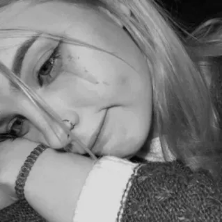 ✨ 4ea58d5f 여자, 소녀, 인물사진, 흑백, 얼굴, 클로즈업 telegram sticker