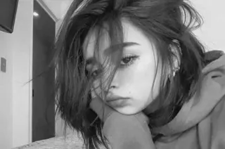 ✨ 5e32ec54 여자, 인물 사진, 흑백, 소녀, 사람, 얼굴 telegram sticker