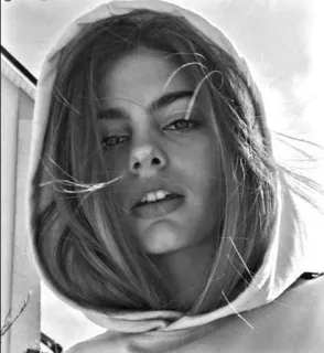 ✨ 64cdafd2 여자, 후드티, 인물사진, 흑백, 소녀 telegram sticker