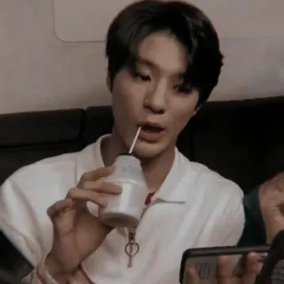 🏹 fc12d995 ผู้ชาย, ดื่ม, เครื่องดื่ม, ภาพบุคคล, ลำลอง, คน telegram sticker