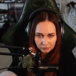 😯 7b77f84e telegram sticker