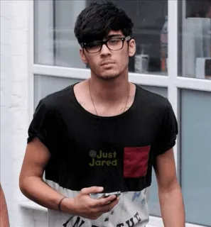 🍑 208c39c5 Zayn Malik Just Jared Zayn Malik, singer, celebrity, glasses, t-shirt, portrait whatsapp sticker