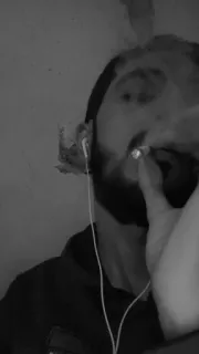 🌃 a9479210 흡연, 담배, 수염, 남자, 실내, 연기 telegram sticker